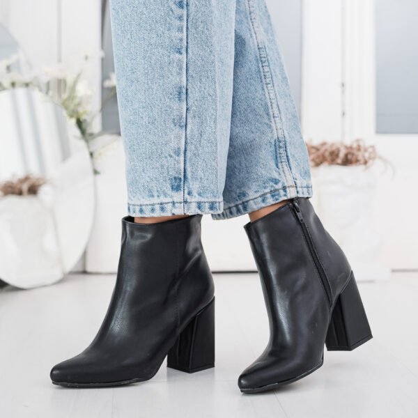 BOTA ASTRID