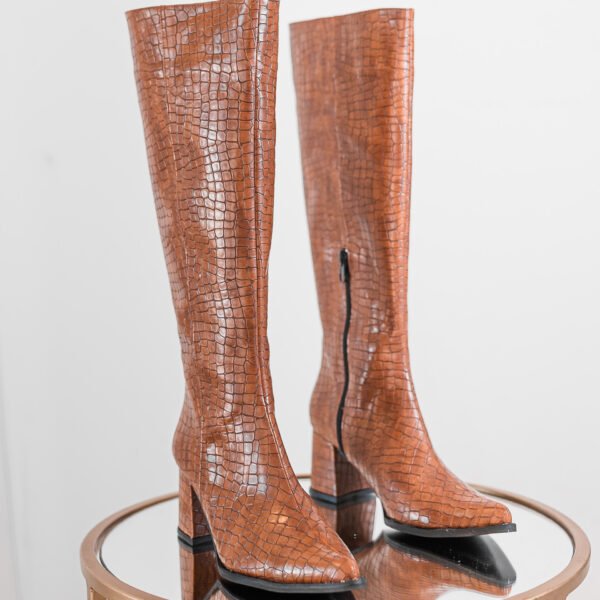 BOTA LAURYN SUELA