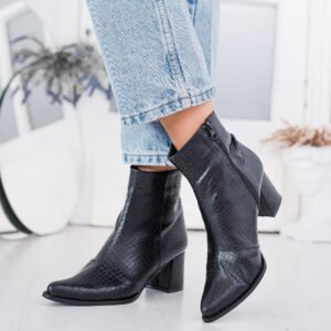 BOTA MERCY NEGRO