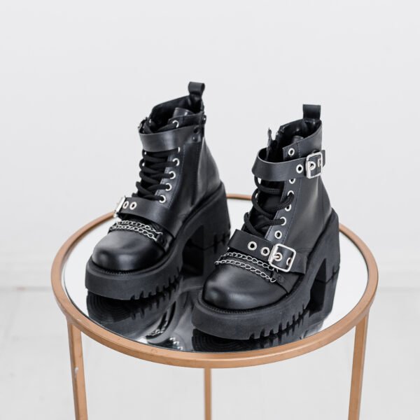 BORCEGO LUISA