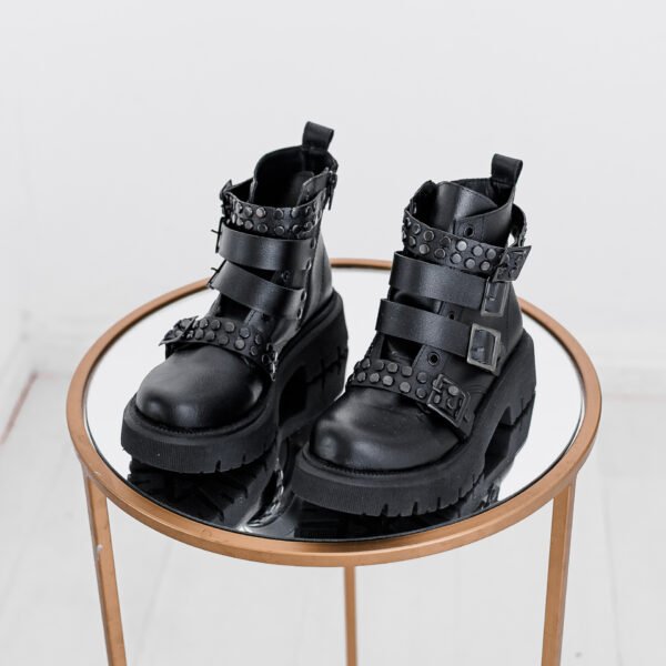 BORCEGO REBECA