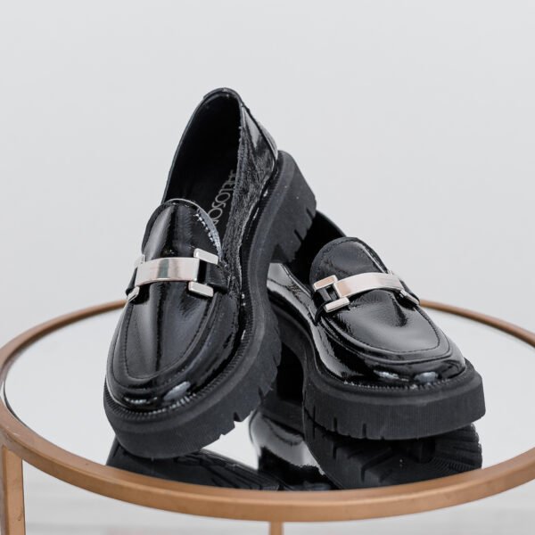 MOCASÍN MATILDE NEGRO CHAROL