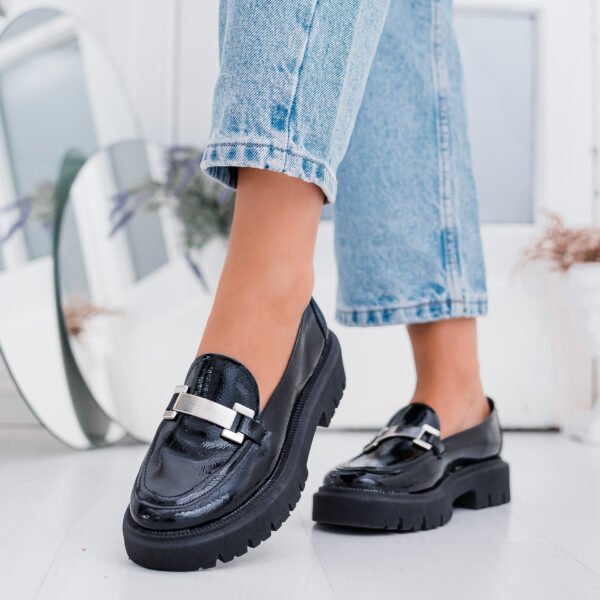 MOCASÍN MATILDE NEGRO CHAROL