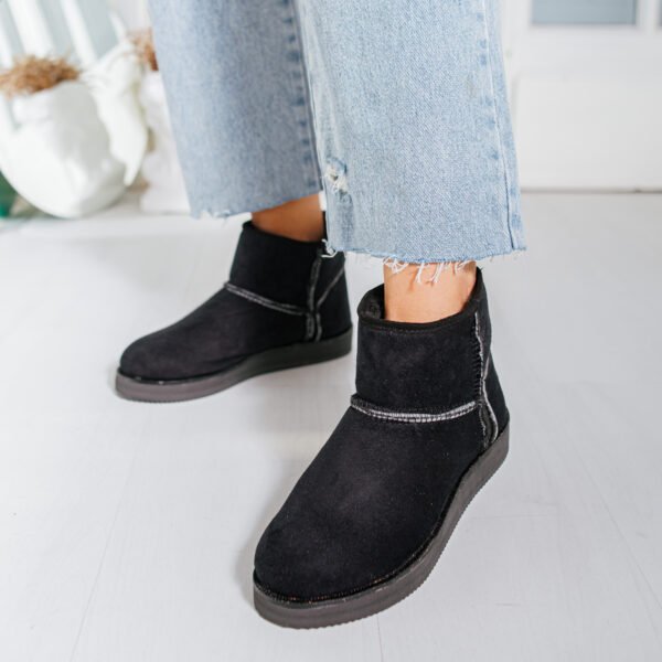 PANTUBOTA NEGRA