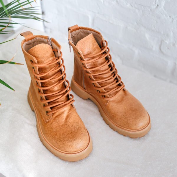 BORCEGO BRODY SUELA