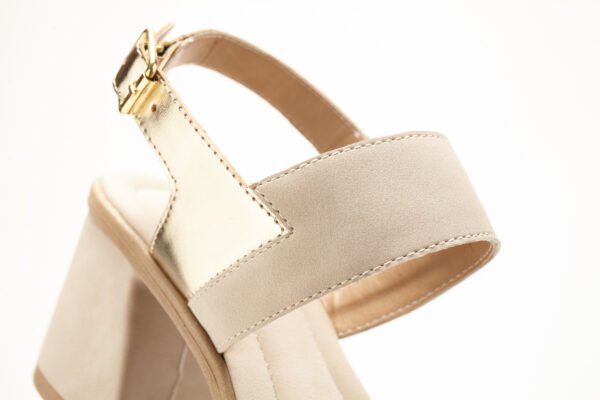 Ebro70_3866 SV-EBRO 70