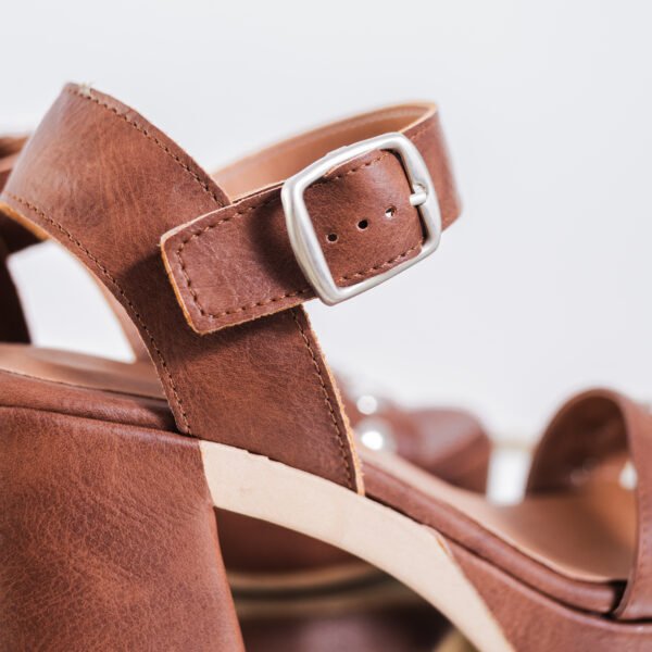 SANDALIA FLORA SUELA