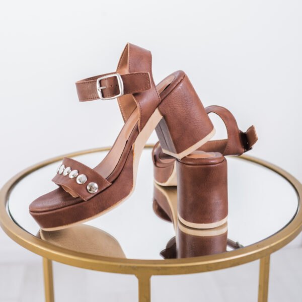 SANDALIA FLORA SUELA