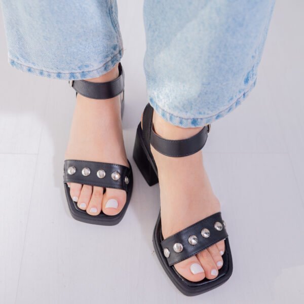 SANDALIA FLORA NEGRO