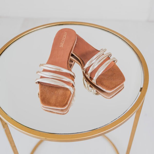 Shelosophy-20 SANDALIAS DEIANA PLATA