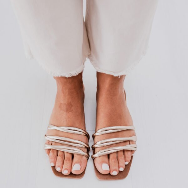 Shelosophy-6 SANDALIAS DEIANA PLATA