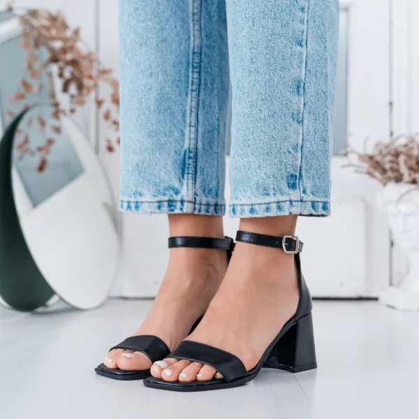 SANDALIA ADDA NEGRO