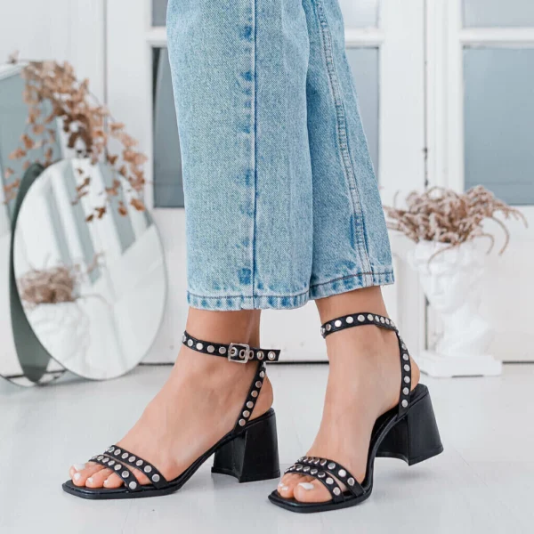 SANDALIA LEONOR NEGRO