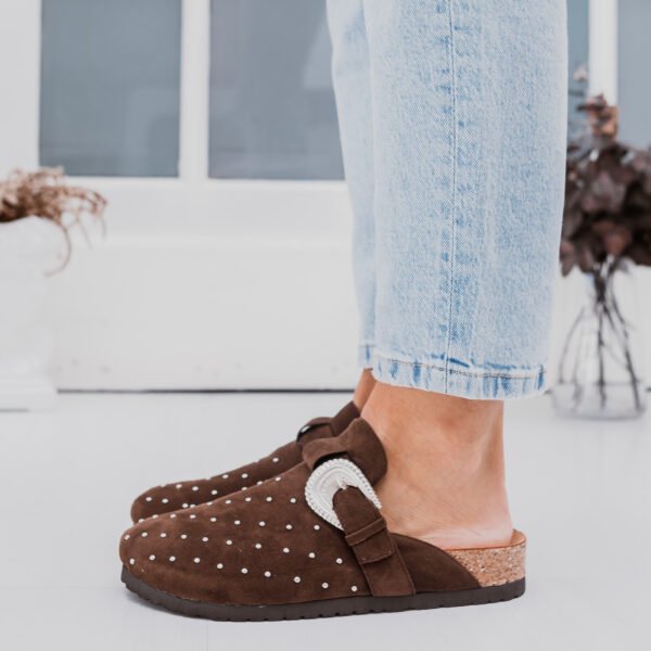 ZUECO MENAE CHOCOLATE