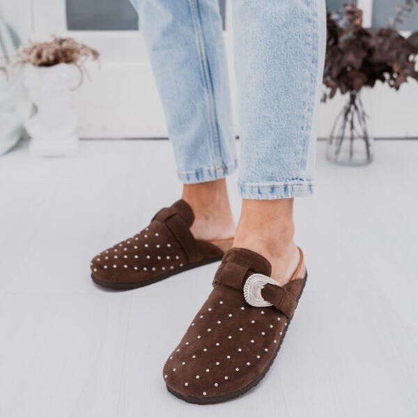 ZUECO MENAE CHOCOLATE