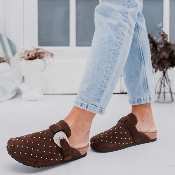 ZUECO MENAE CHOCOLATE