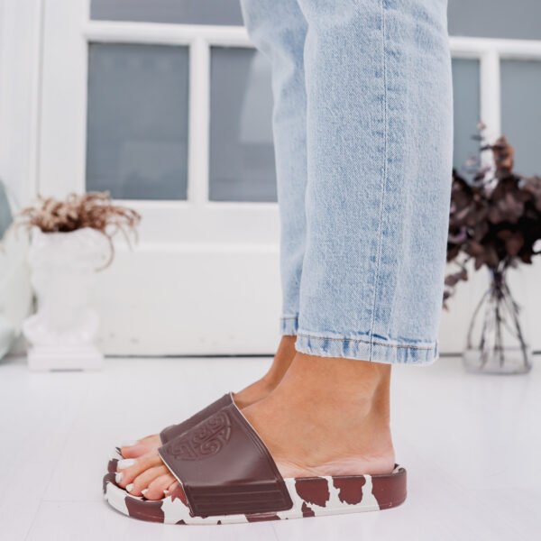 Shelosophy-19 SANDALIAS SUNNY VAQUITA CHOCO