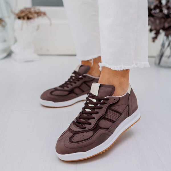 ZAPATILLA CONNIE CHOCO