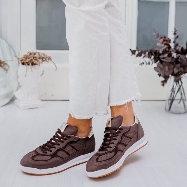 ZAPATILLA CONNIE CHOCO