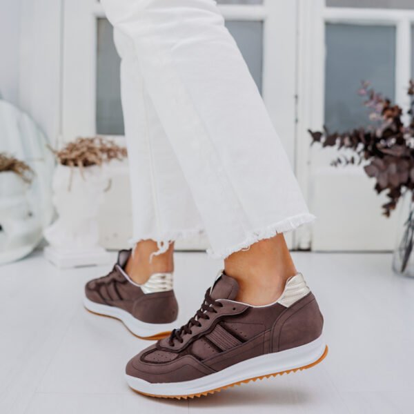 ZAPATILLA CONNIE CHOCO