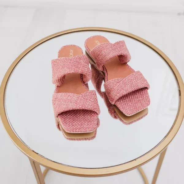 shelosophy-22-d08c97a26ffc320dec17600259396870-1024-1024 SANDALIA VICU NUDE