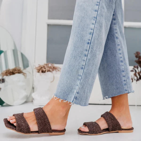 shelosophy-47-7ec849c28734fc83c417600264768347-1024-1024 SANDALIA VICU CHOCO