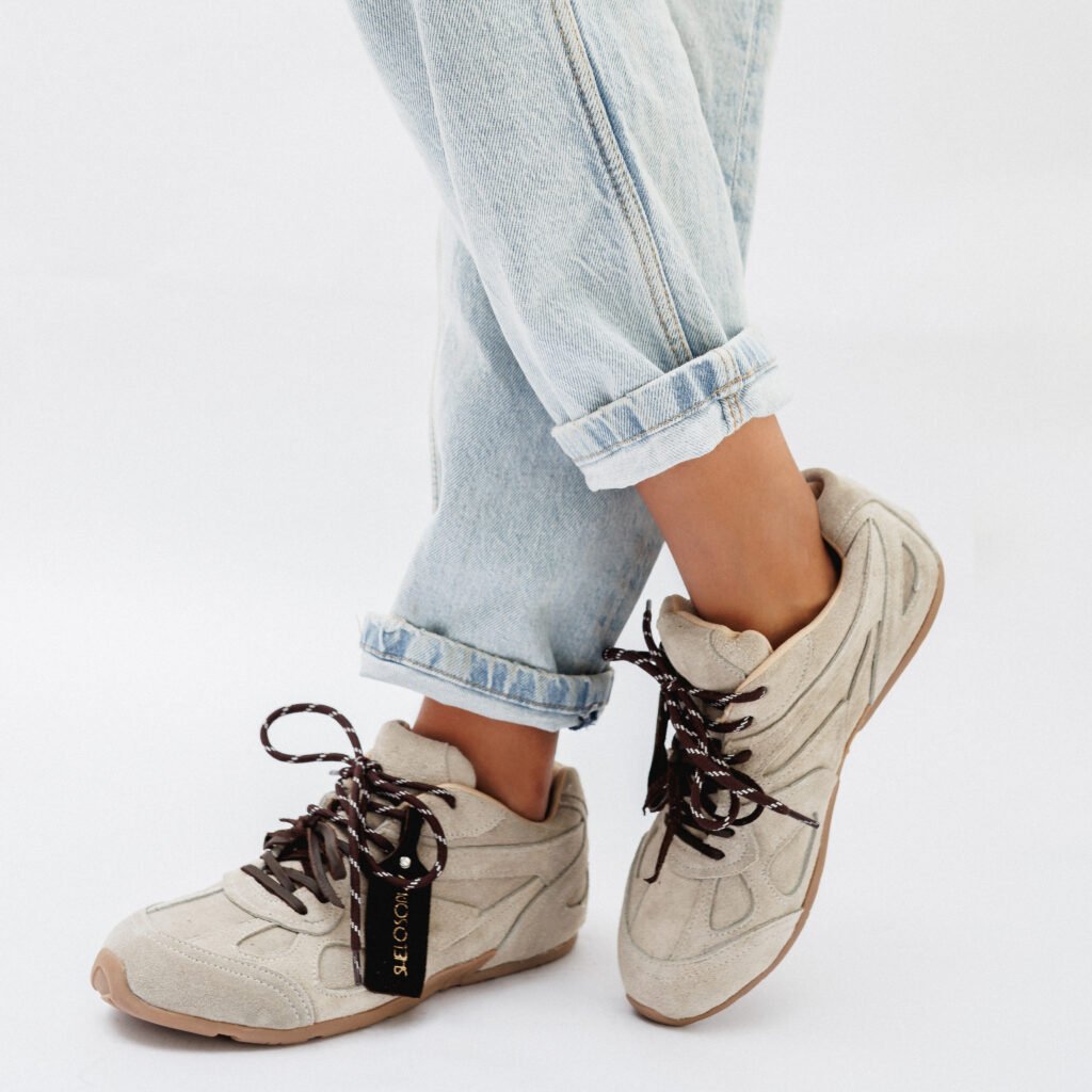ZAPATILLA DE CUERO TERRA