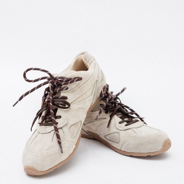 ZAPATILLA DE CUERO TERRA