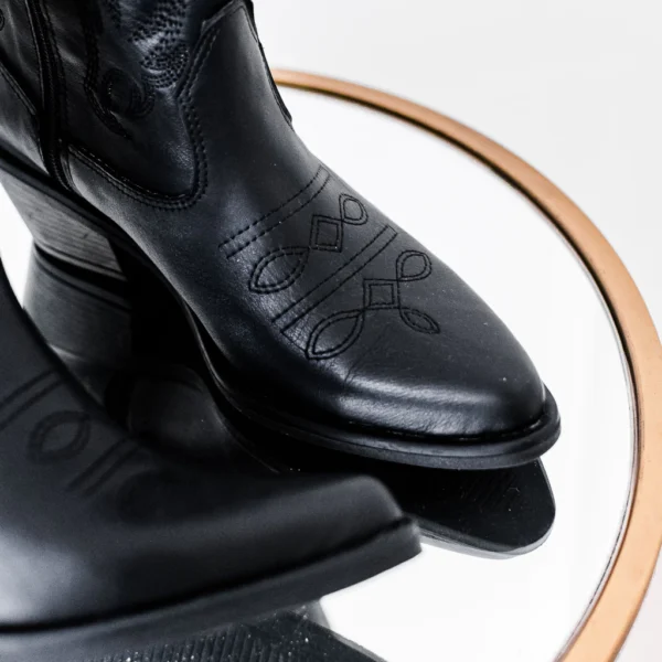 TEXANAS KALI CUERONEGRO