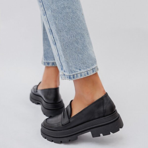 MOCASIN PREPPY CUERO NEGRO