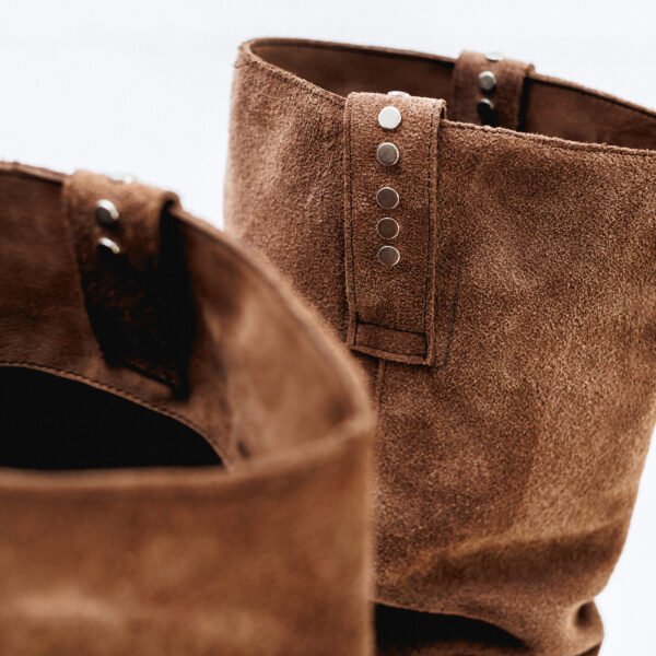 BOTA LYN GAMUZA DE CUERO SUELA [preventa]
