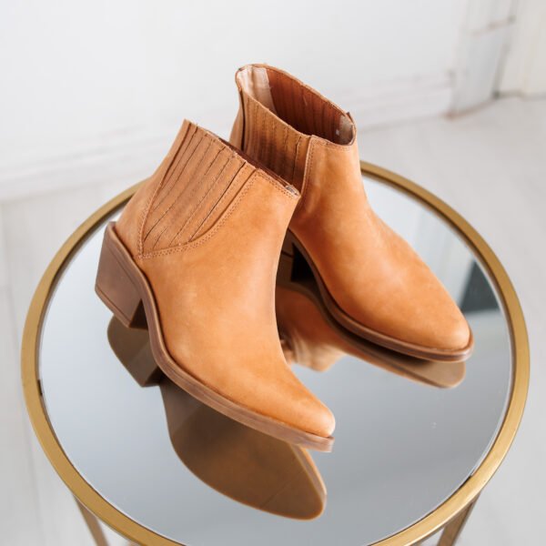 BOTA CELINA SUELA