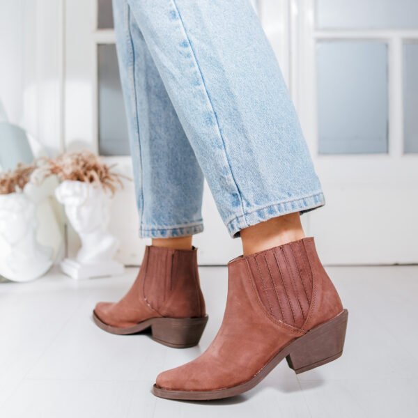 BOTA CELINA CHOCO