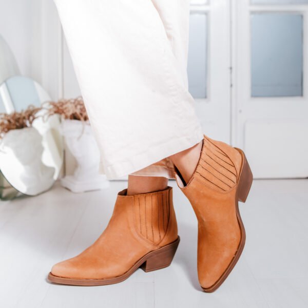 BOTA CELINA SUELA