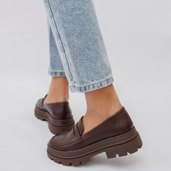 MOCASÍN PREPPY CUERO CHOCO