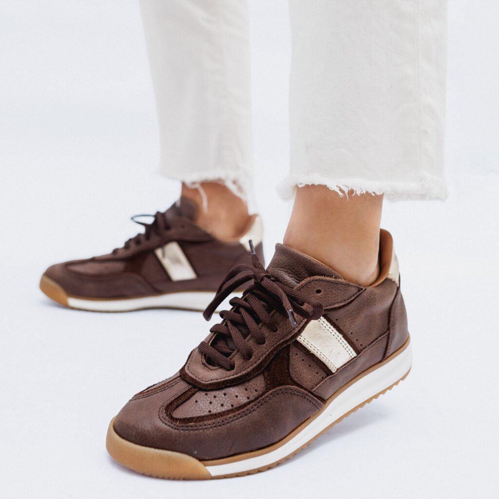 ZAPATILLA CONNIE CHOCO