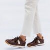 ZAPATILLA CONNIE CHOCO